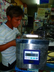 沖縄ダイビング　器材のオーバーホール