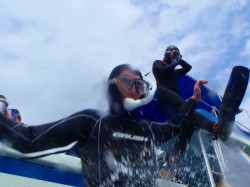 GO!!と行きよい良くエントリー！！あ、マスクは抑えておかないと・・・