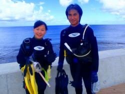 晴天のもとダイビング！（沖縄本島　砂辺カリフォルニアサイド）