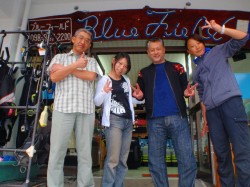 最後にみんなで記念写真!(沖縄 カヤック) 最後にみんなで記念写真!(沖縄 カヤック)