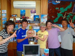 陸ではケーキでお祝い♪ 陸ではケーキでお祝い♪