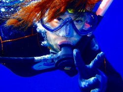 慶良間体験ダイビング。まずはスノーケルで練習です。