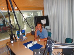 ＦＭニライにて