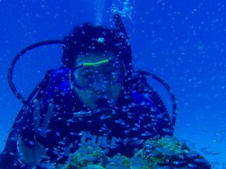 なにやら　周りに写りこんでます。ゴミ？？