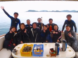 体験ダイビングのお客さんも一緒にパチリ