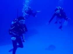 締めはドリフトダイビングをしちゃいました。